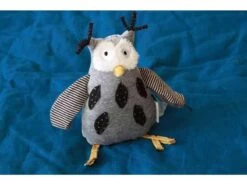 Moulin Roty 666041 - Poupée Musique Hibou Les Moustaches 8 Moulin Roty 666041 - Poupée Musique Hibou Les Moustaches -Boutique bébé moulin roty 666041 doudous 800